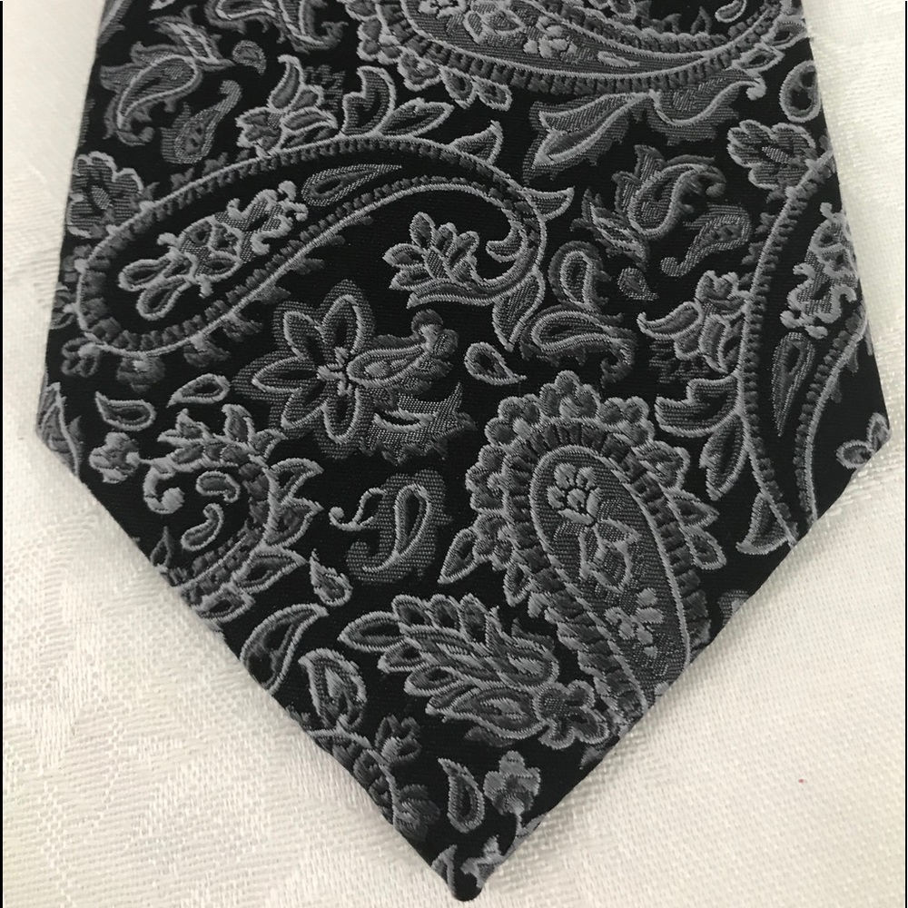 Jones New York Silk Tie. NWOT